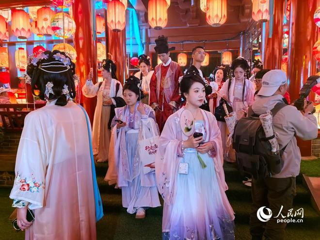 开封：国风宋韵耀汴梁(图1)