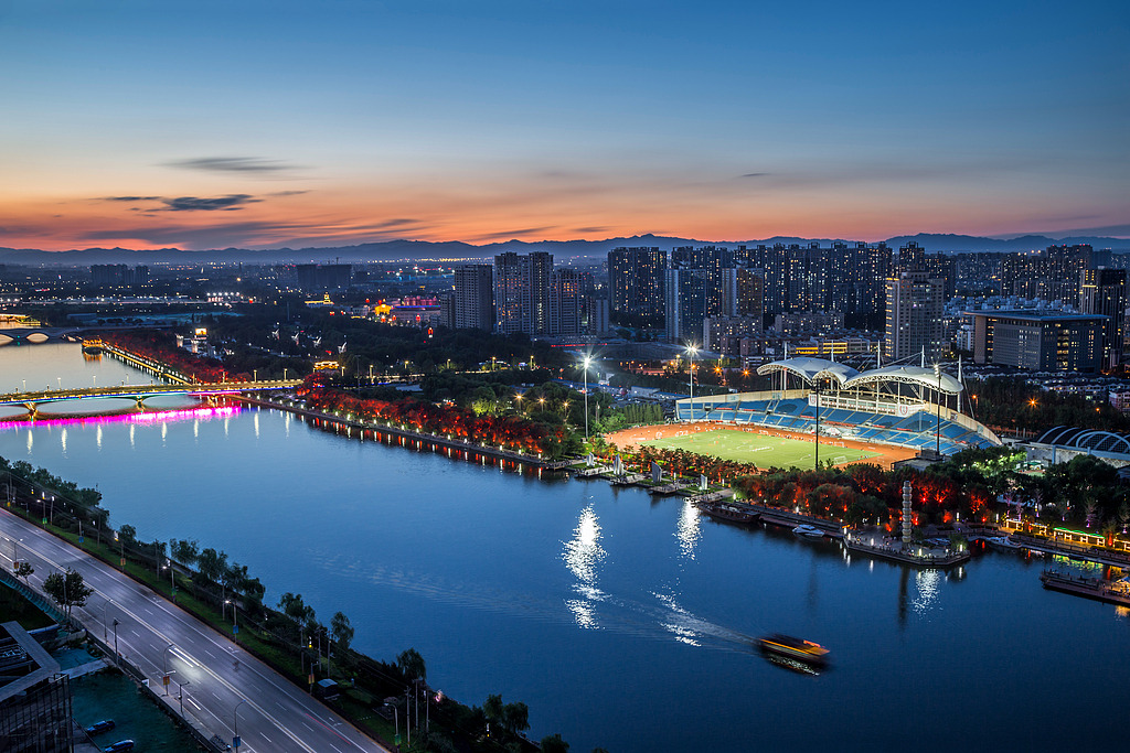 法拉利开进环球影城“后院”？主题公园扎堆北京副中心背后(图1)